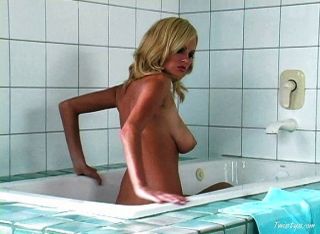 hot blonde chick takes a shower hd
