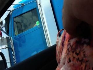 wife flashing restaurant