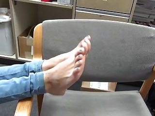 oris feet close up
