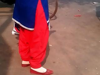 punjabi_aunty_salwar_suit_fatsex_videos_in_desi_field