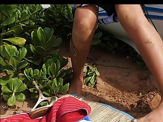 melena pee beach
